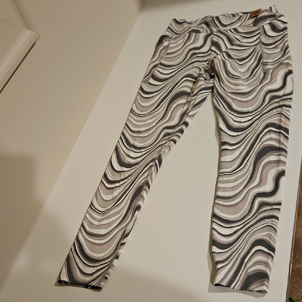 Victoria's secret pink Active wear Stylish Wave Pattern Leggings
